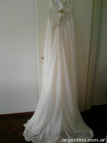 Se vende vestido de novia sin uso en Rosario